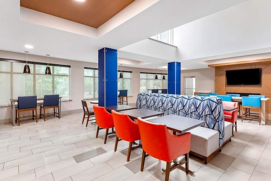 Holiday Inn Express & Suites Sylva - Western Carolina Area By IHG