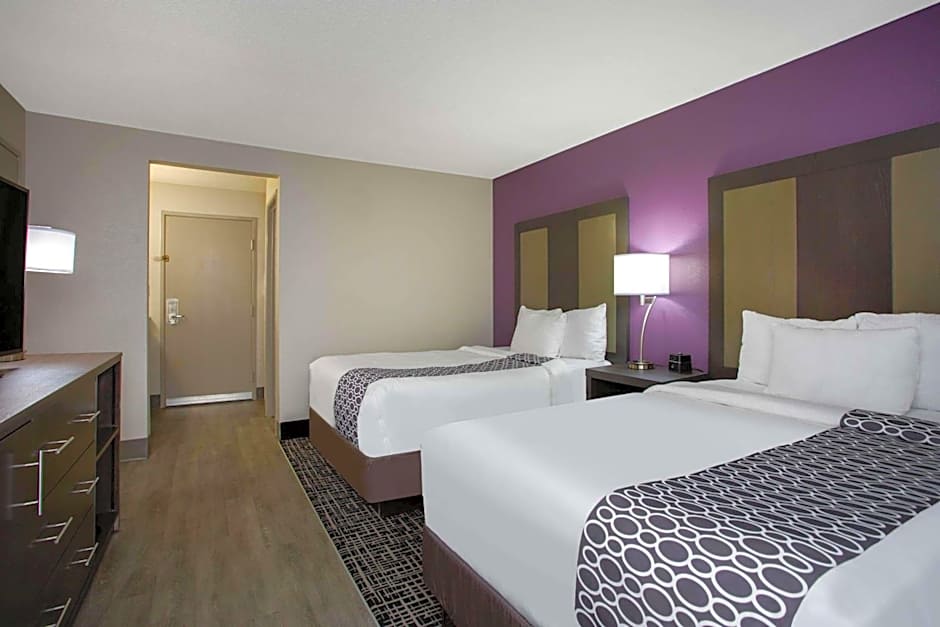 La Quinta Inn & Suites by Wyndham Roanoke Salem