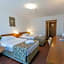 Hotel M