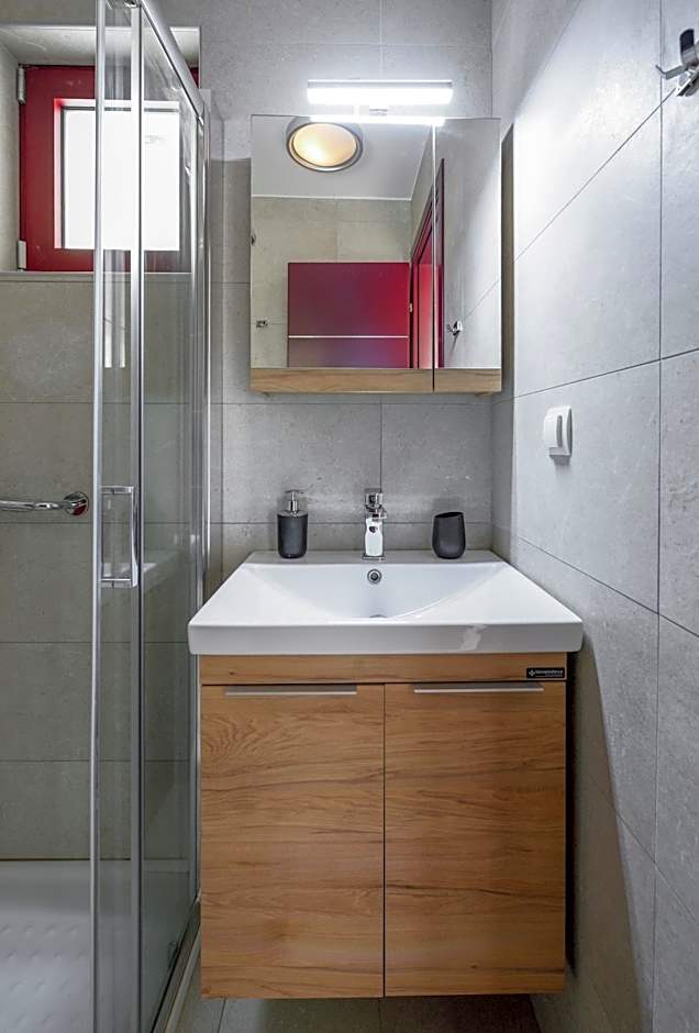 Elpiniki Luxury Rooms