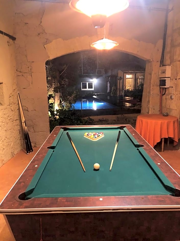 La maison du Barry - PISCINE - BILLARD - 10 personnes