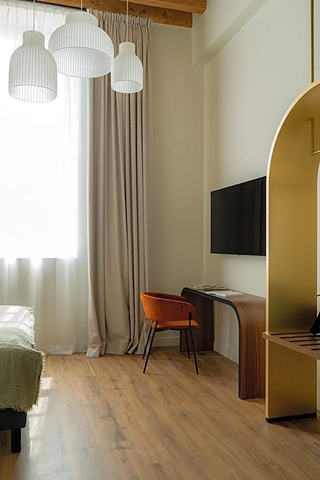 Hôtel Fort St Laurent Lyon - Handwritten Collection