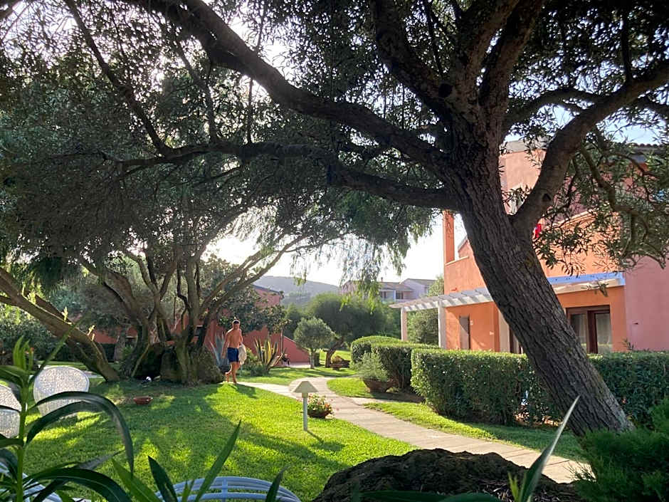 Cala Rosa Club Hotel