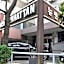 New Manhattan Tourist Hotel