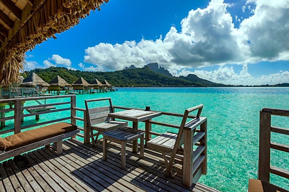 InterContinental Bora Bora Le Moana Resort