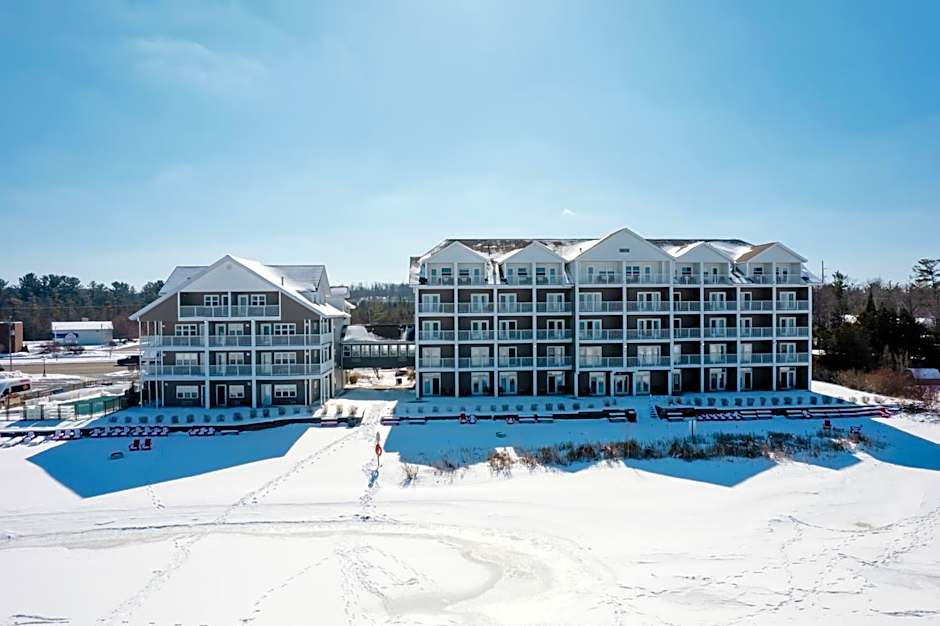 Cherry Tree Inn & Suites