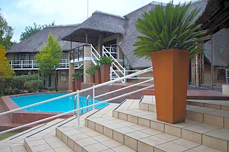 The Waterfront Country Lodge