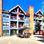 River Mountain Lodge