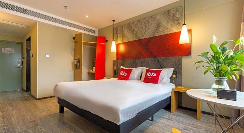 Ibis Lanzhou Dongfanghong Plaza Hotel