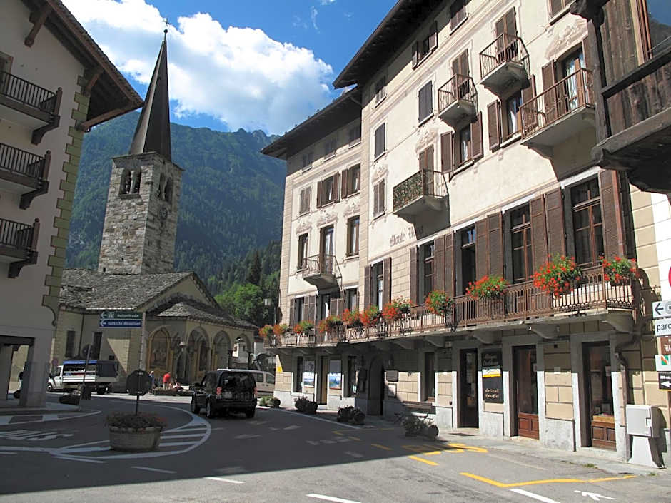 Hotel Monterosa