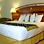 Monte Carlo Inn- Near Disney