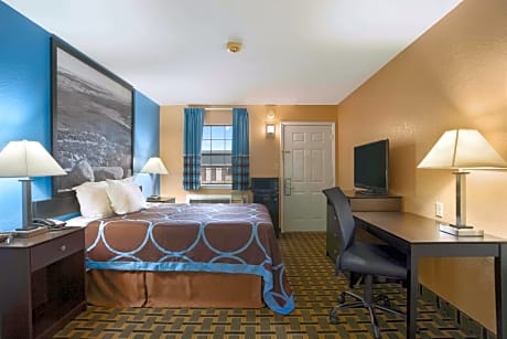 1 Queen Bed Accessible Room Non-Smoking