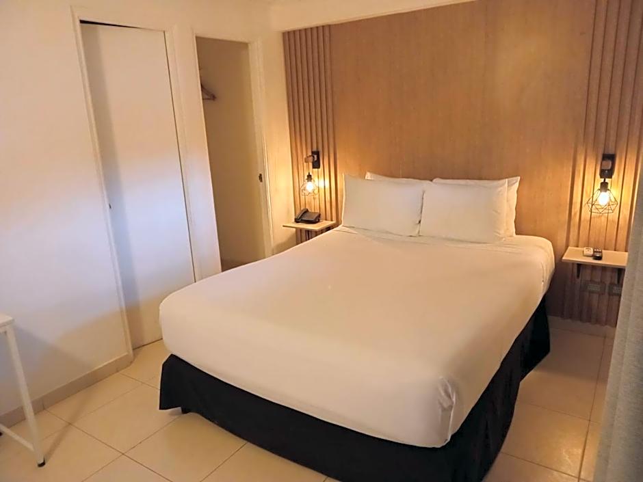 Albrook Inn