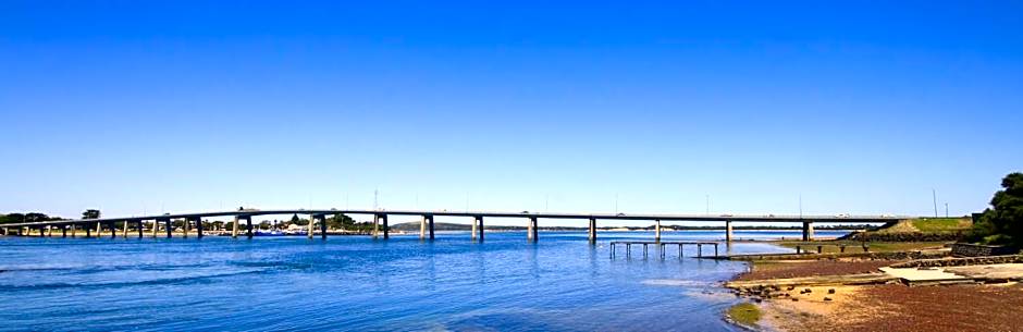 Pelicans Motel San Remo