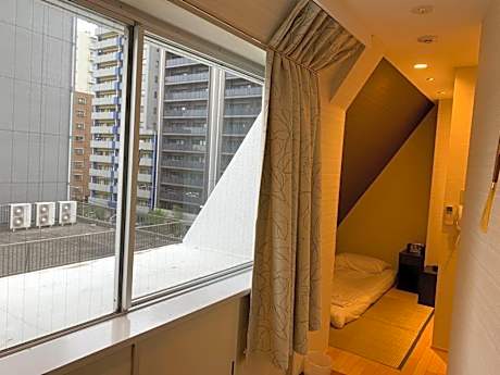Japanese-Style Single Tatami Room - Smoking