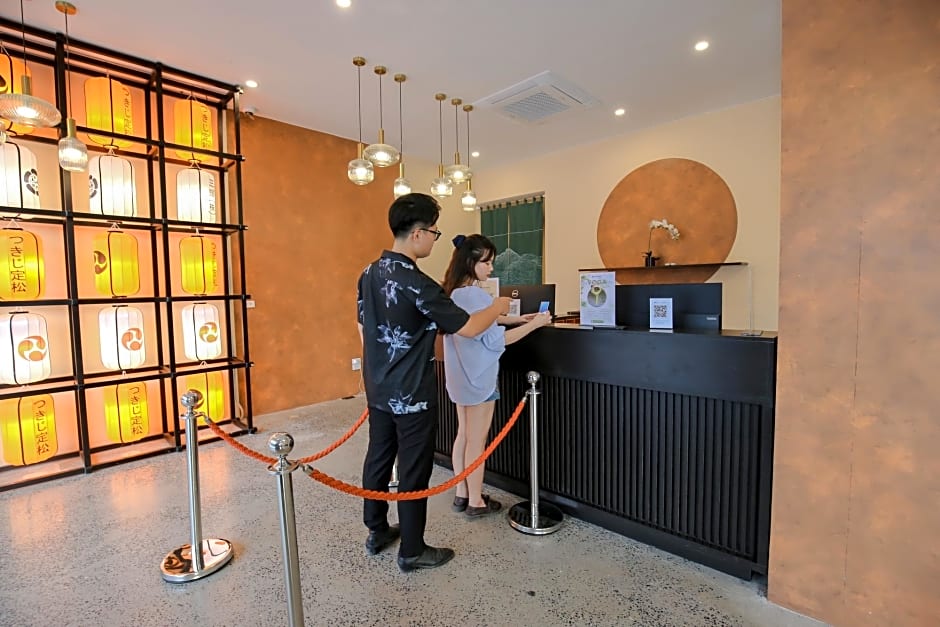 Lynn Times Thanh Thuy