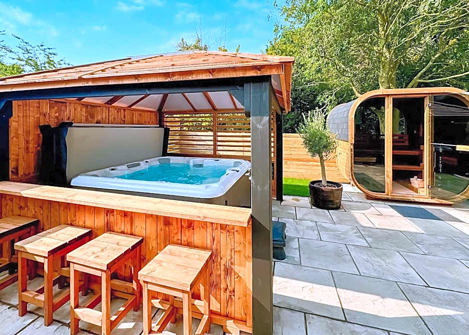 Raywell Hall Country Lodges