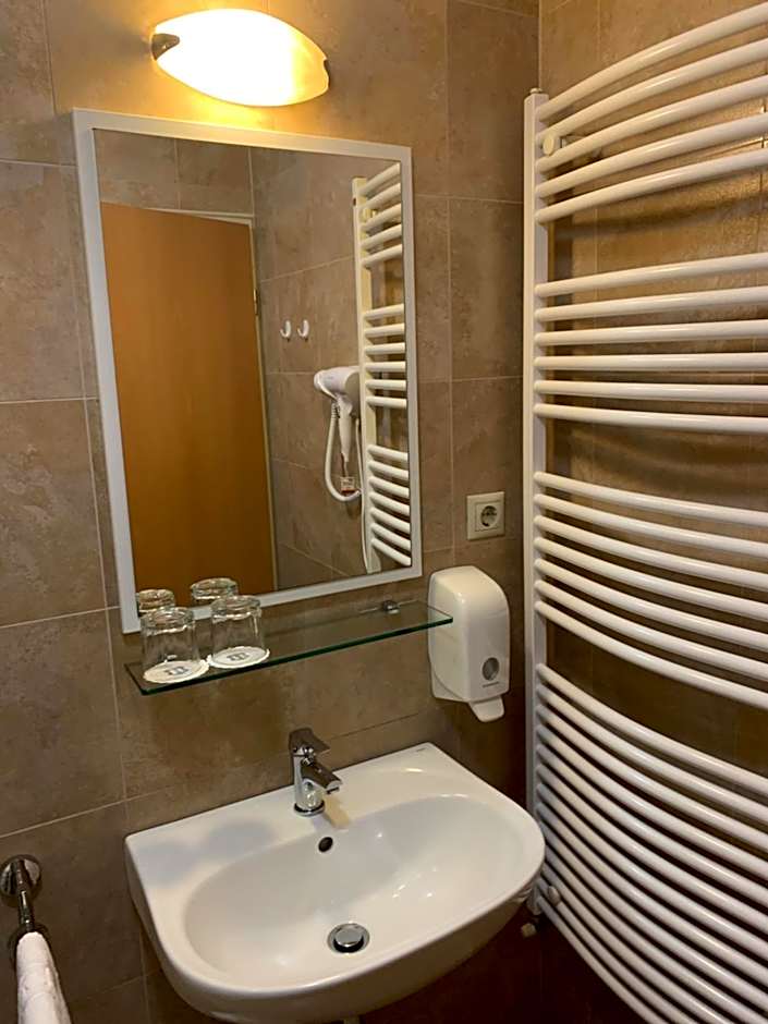 Nimród Hotel és Ètterem