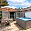 Tor Farm Lodges - Private Hot Tubs, Shared Seasonal Outdoor Pool, Dog Friendly