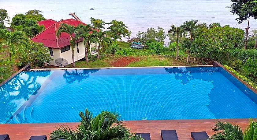 Sea Breeze @ Koh Mak