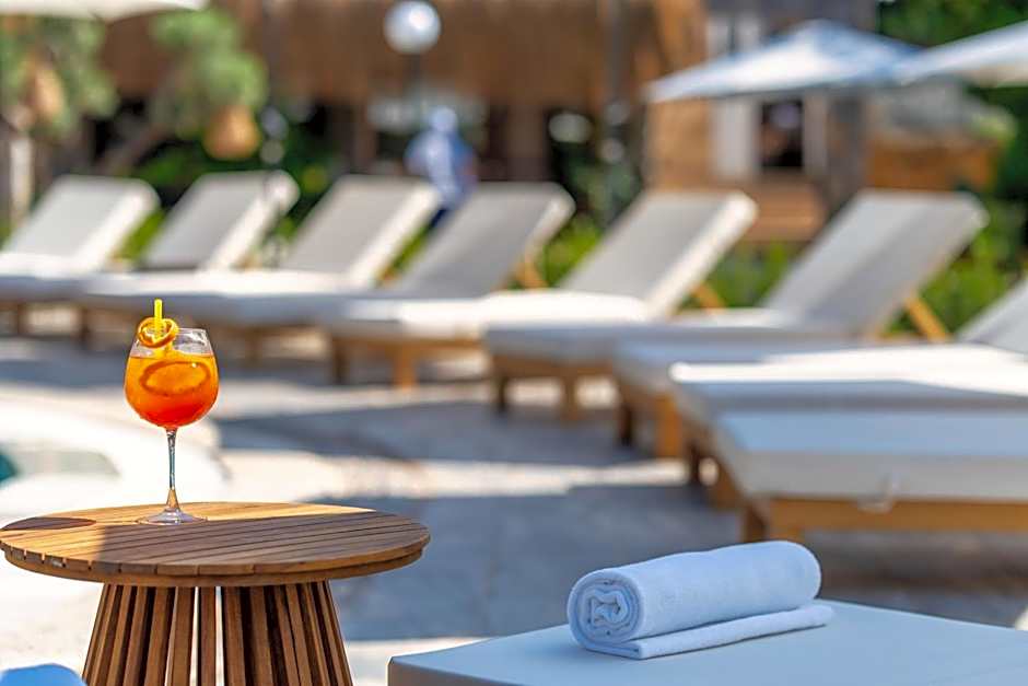 Ata Lagoon Beach Hotel