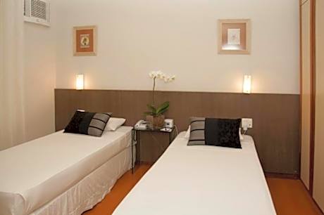 Superior Apartment with Twin Beds and Sofa Bed