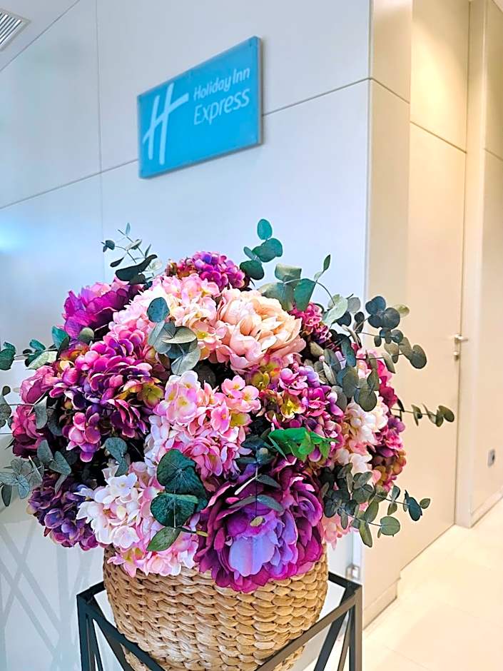 Holiday Inn Express Pamplona By IHG