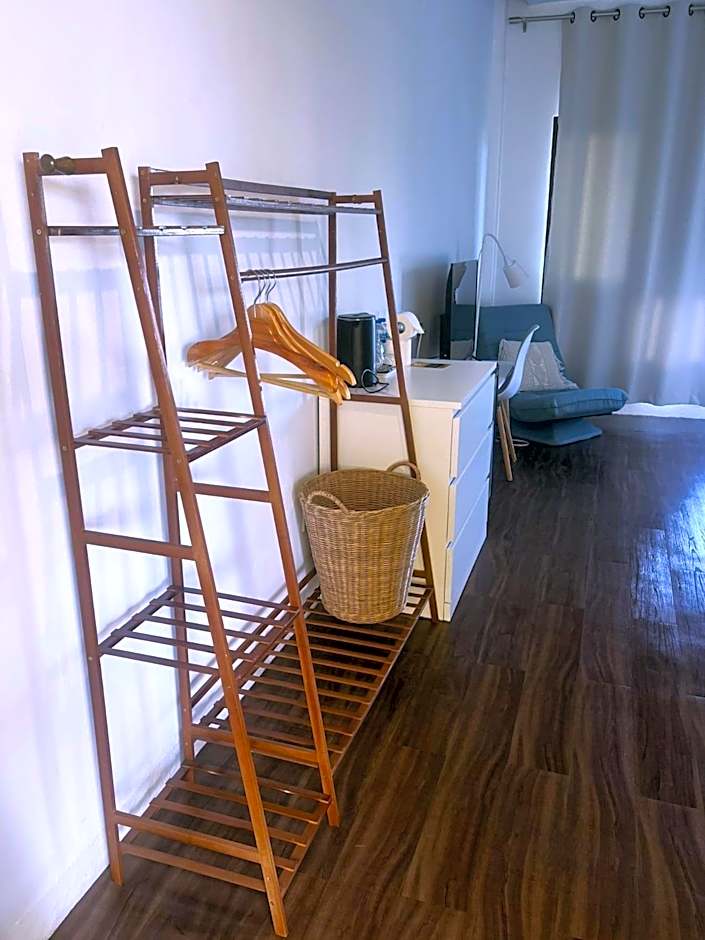 Centerpoint Hotel & Plaza