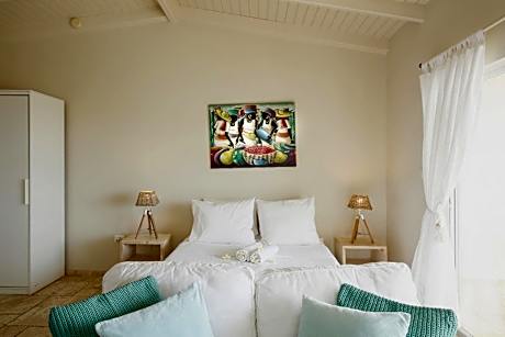 Studio with Garden View