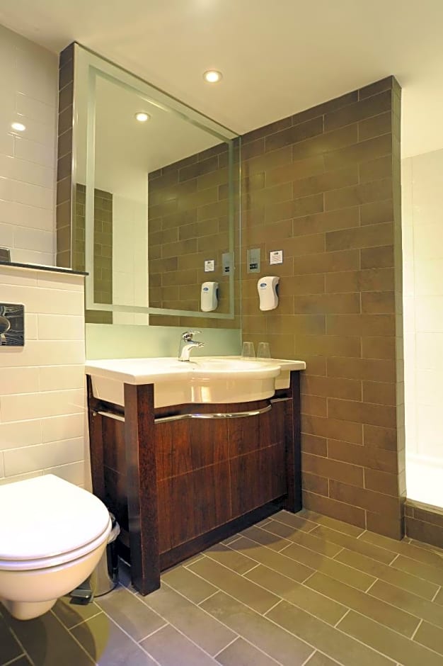 Holiday Inn Express Crewe