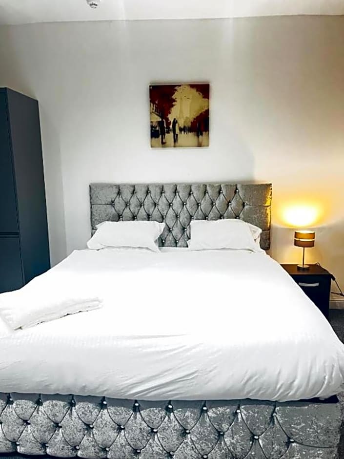 OYO The Pleasant House