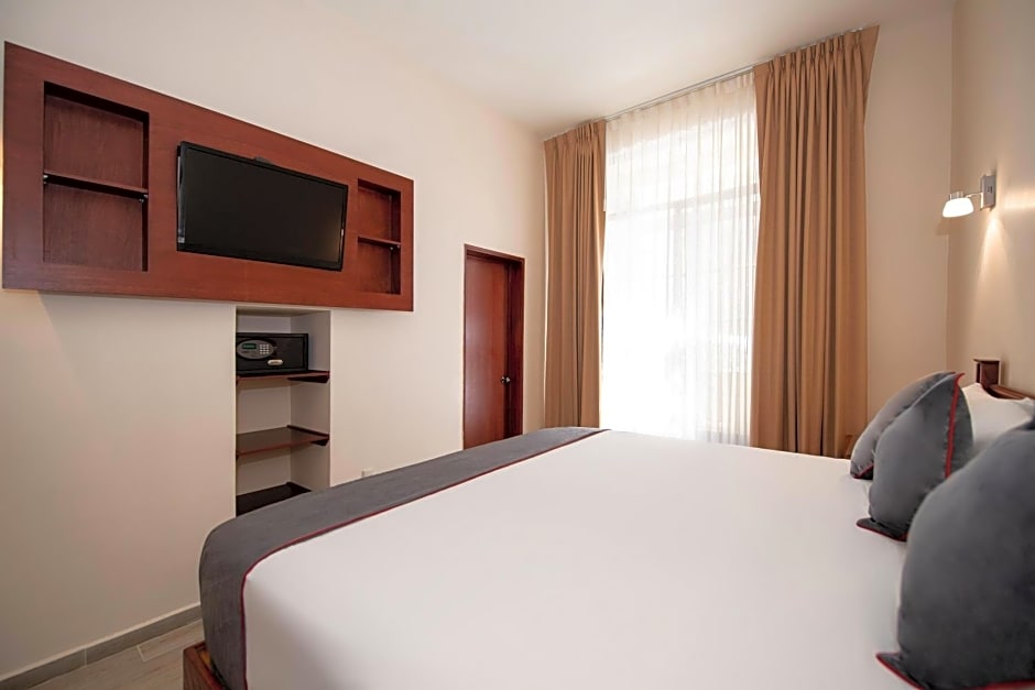 Hotel Senorial