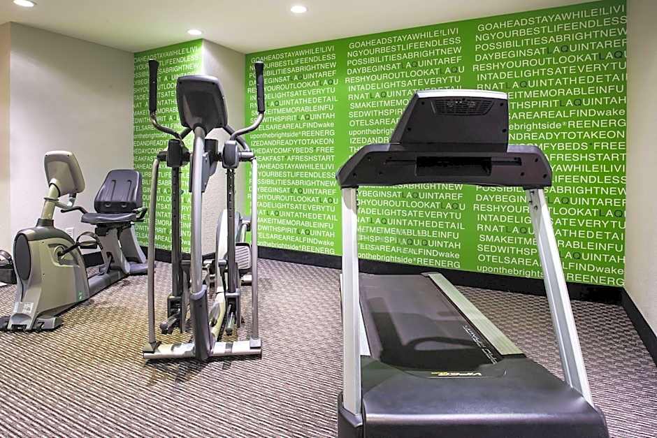 La Quinta Inn & Suites by Wyndham Oshkosh