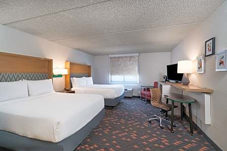 Queen Room with Two Queen Beds - Hearing Accessible/Non-Smoking