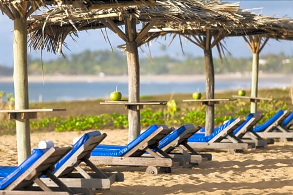 Pousada Praia das Ondas - Pe  na areia