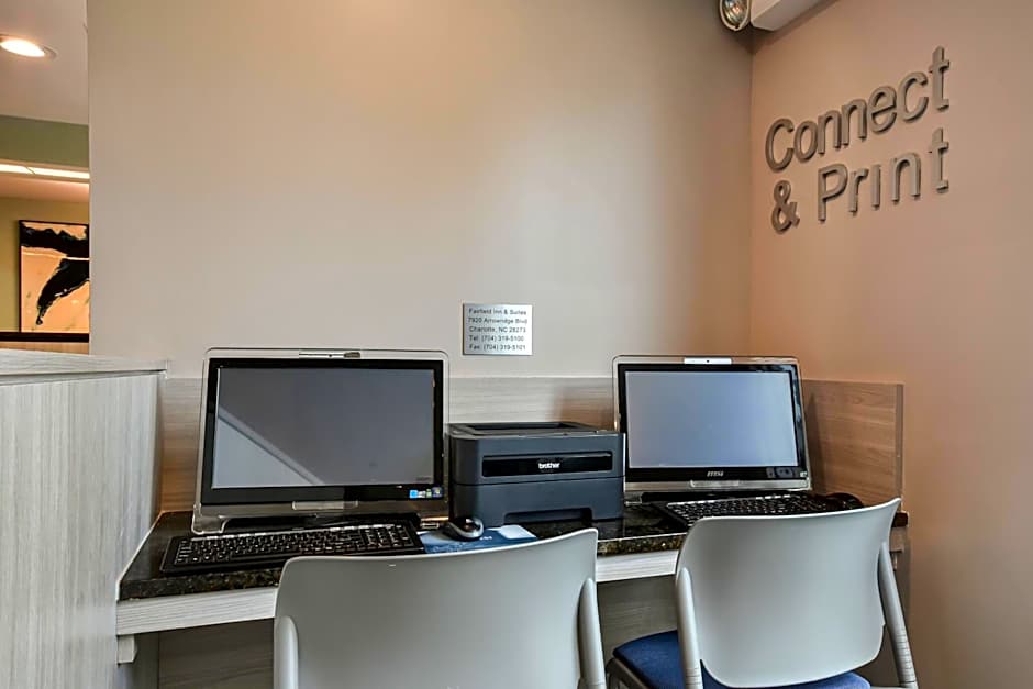 Fairfield Inn & Suites by Marriott Charlotte Arrowood
