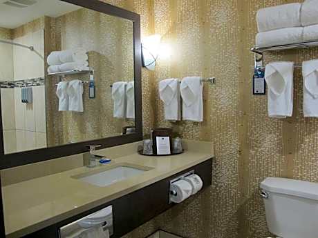 King Room with Sofa Bed and Kitchenette - Non-Smoking