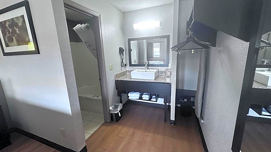 Red Roof Inn Anderson, IN