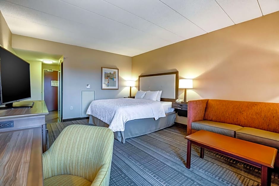 Hampton Inn Boston-Norwood