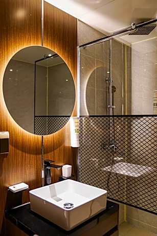 Deluxe Premium Room