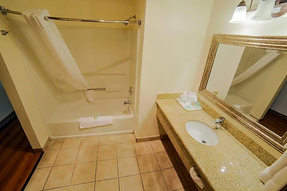 Sunnyside Inn and Suites