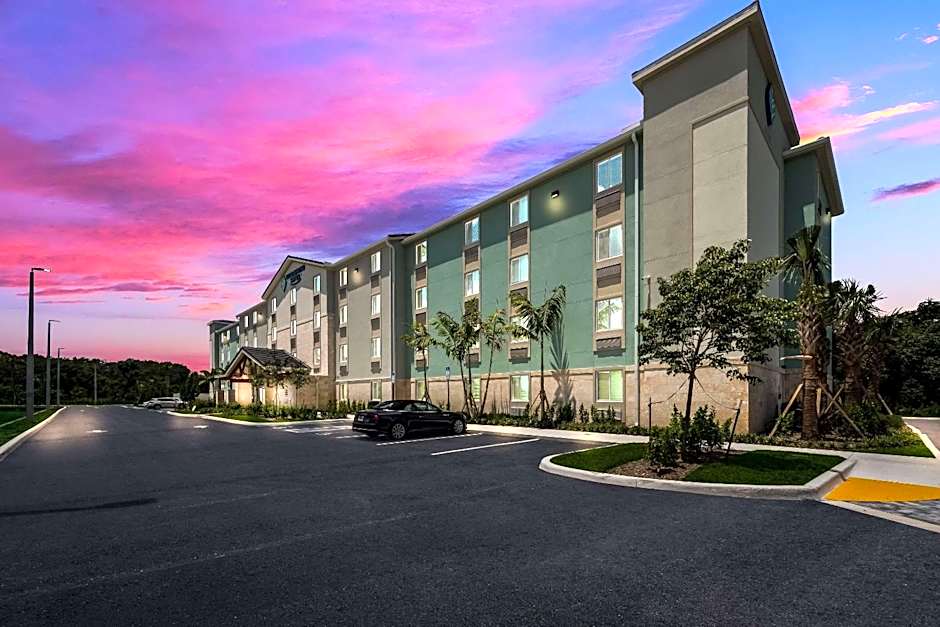 WoodSpring Suites West Palm Beach