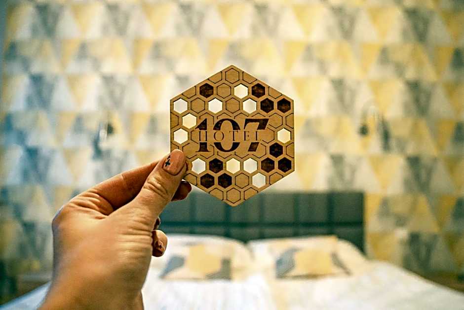 Hotel 107