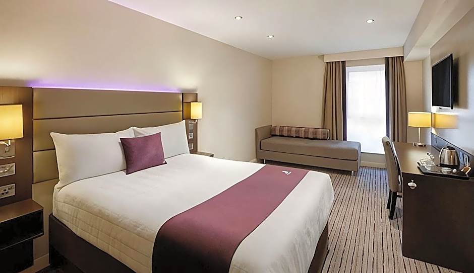 Premier Inn Banbury - M40 J11