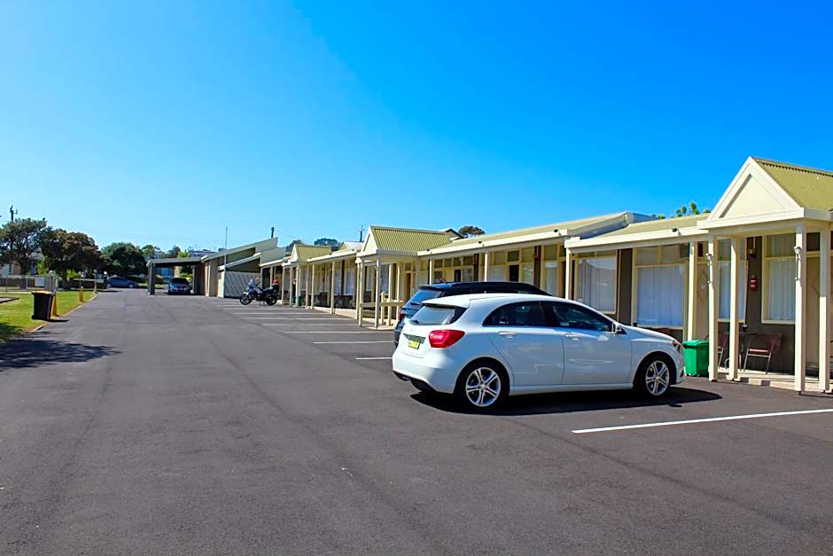 Pelicans Motel San Remo