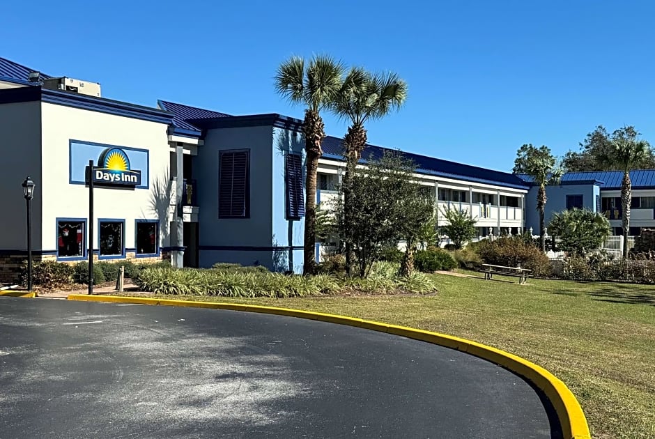 Days Inn by Wyndham Brooksville