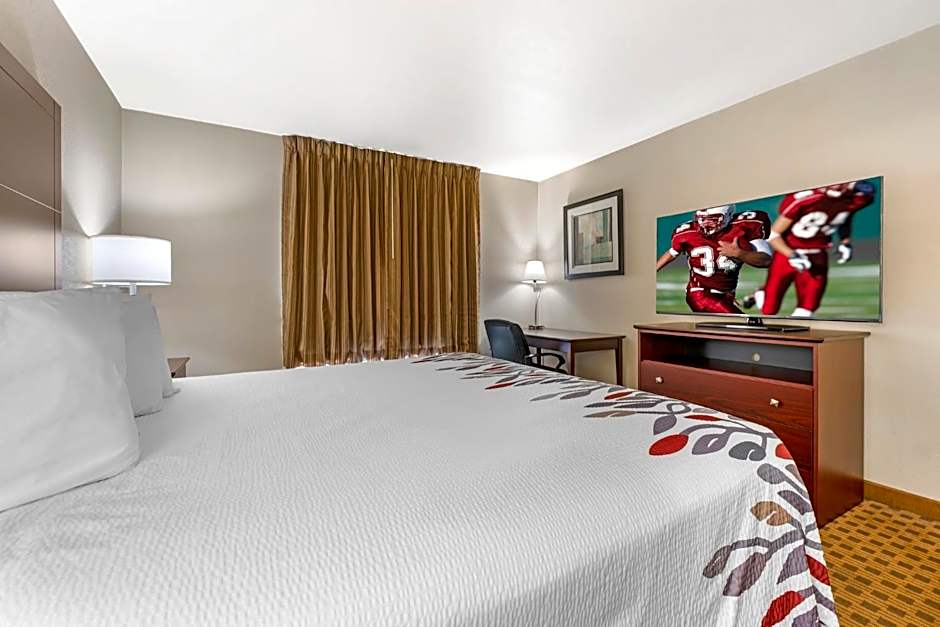 Red Roof Inn Charlestown