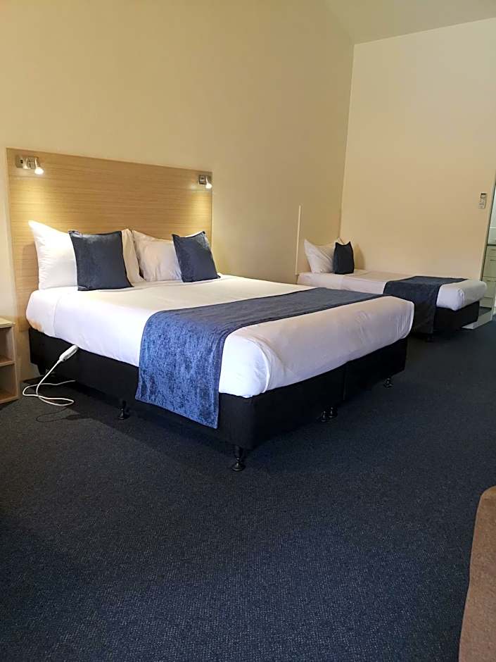 Captains Quarters Motor Inn