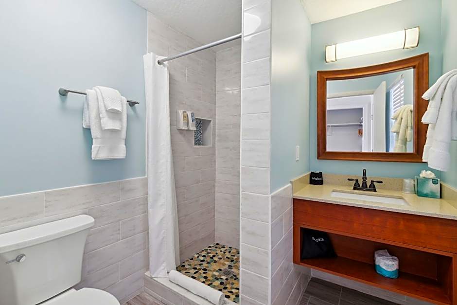 Seahorse Oceanfront Inn