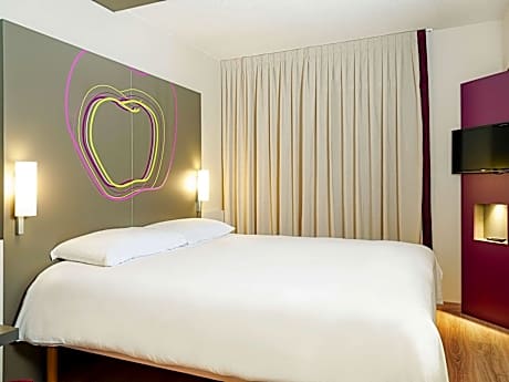 Standard Room with 1 double bed